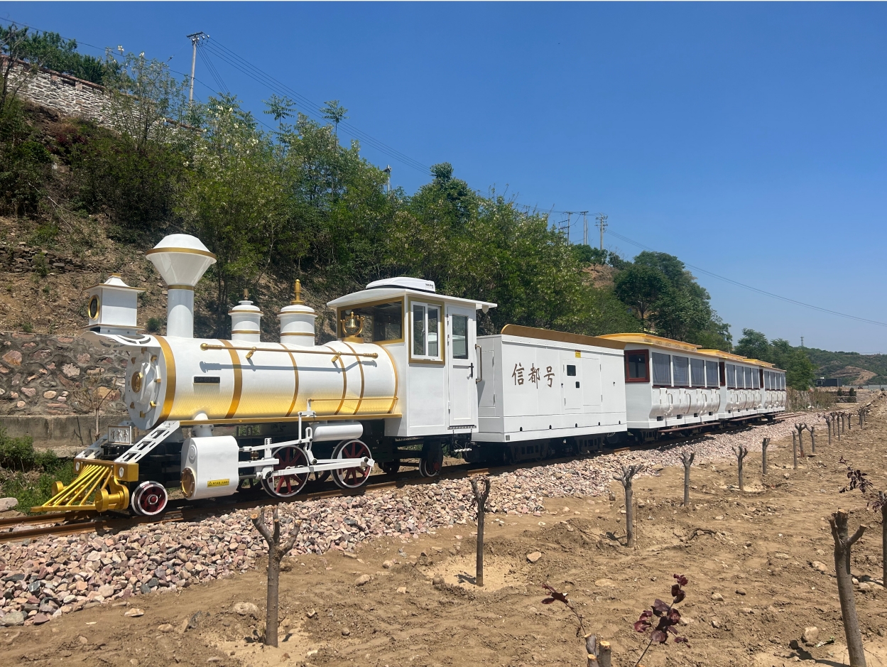 128座轨道观光小火车（白金色）