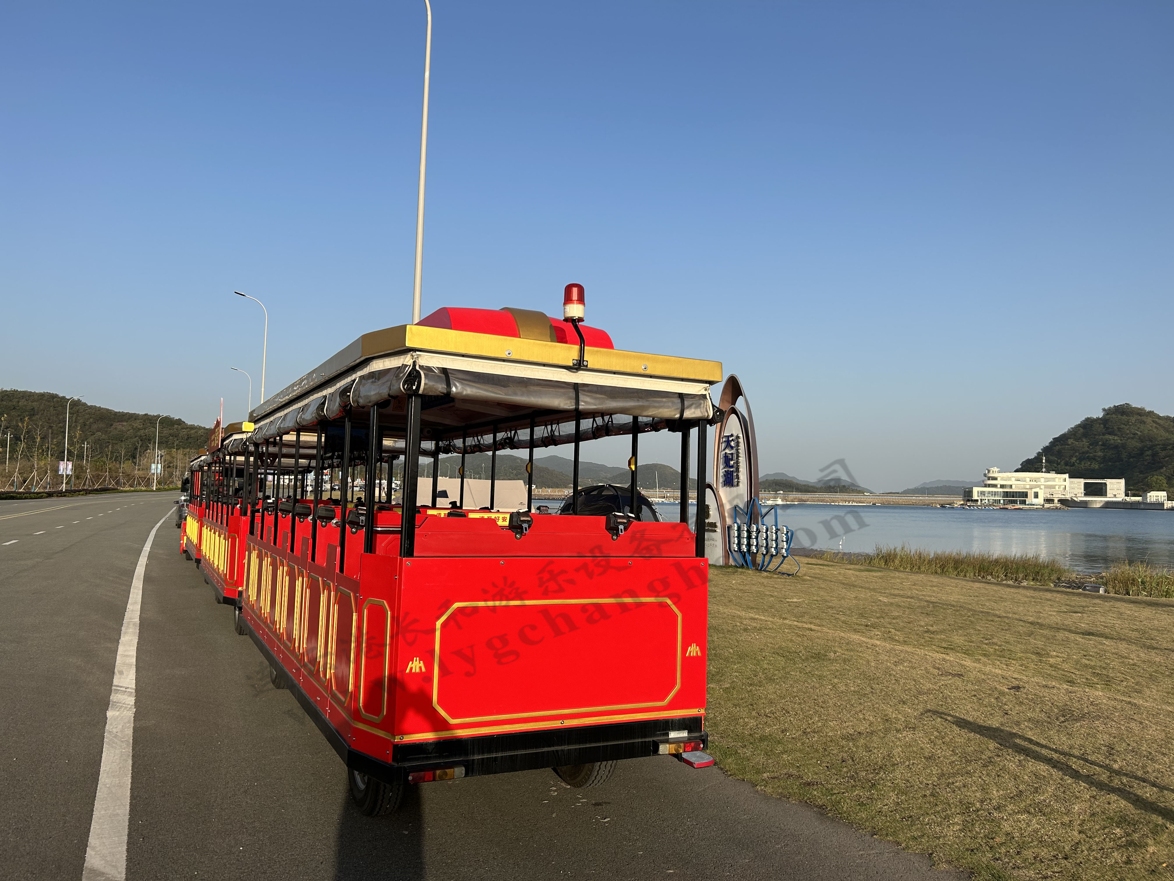 72座无轨小火车（中国红）